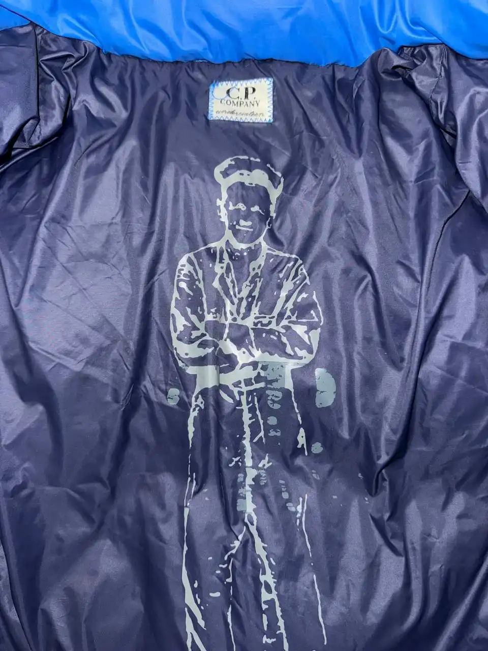 Куртка пуховик с дефектом не заметным при носке - Верхняя одежда (Одежда) в Архангельск