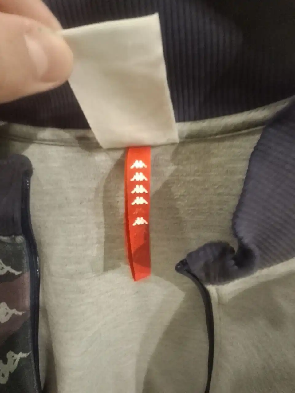 Продам олимпийку Kappa размер L - Верхняя одежда (Одежда) в Архангельск