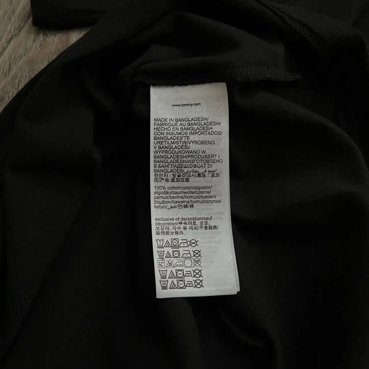 Футболки Tommy Jeans с бирками - Футболки (Одежда) в Архангельск