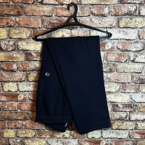 Champion pants широкий фит Size L/XL - частное объявление в Архангельск