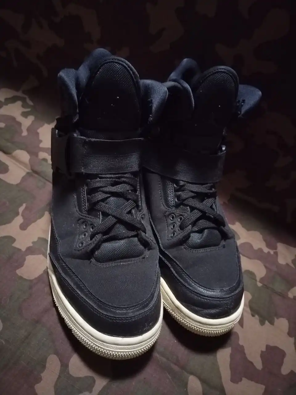 Кроссовки Air Jordan Retro размер 41 - Кроссовки (Одежда) в Архангельск