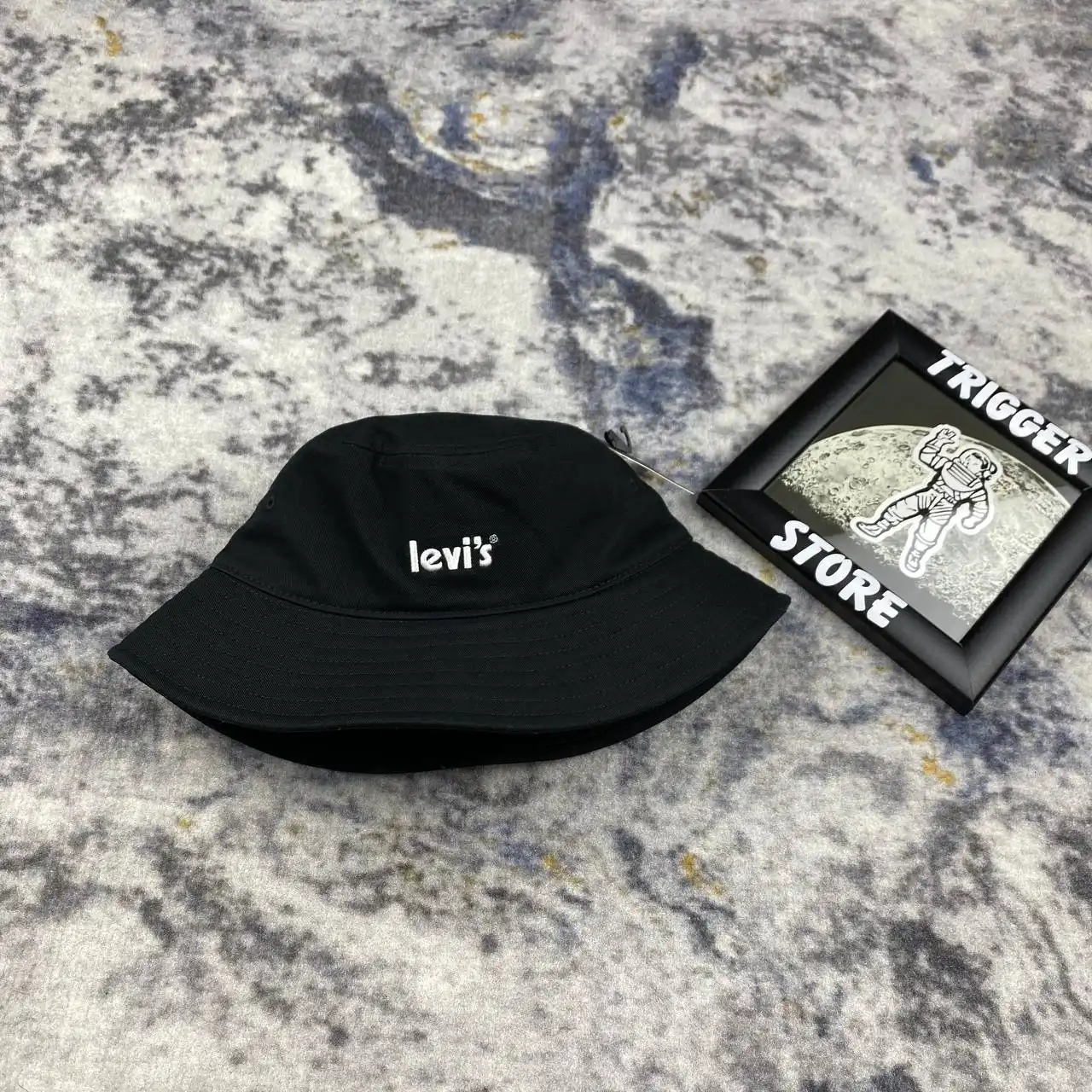 Панама Levis Poster Logo - Головные уборы (Одежда) в Санкт-Петербург