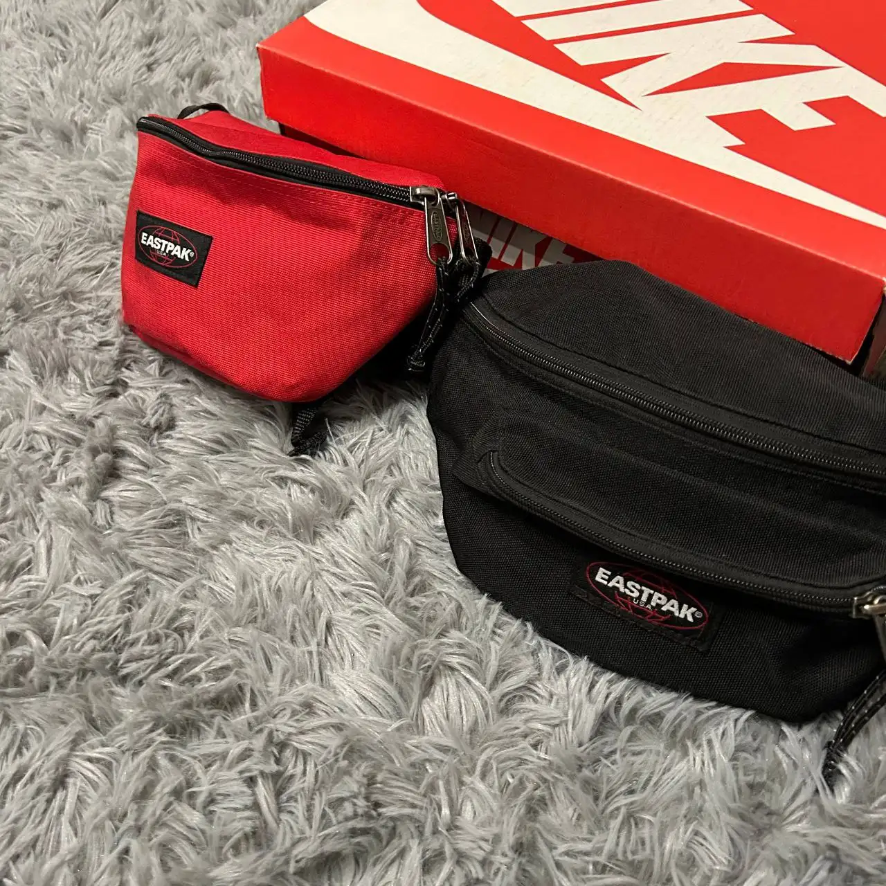 Рюкзаки Eastpak красный и черный - Рюкзаки (Барахолка) в Архангельск