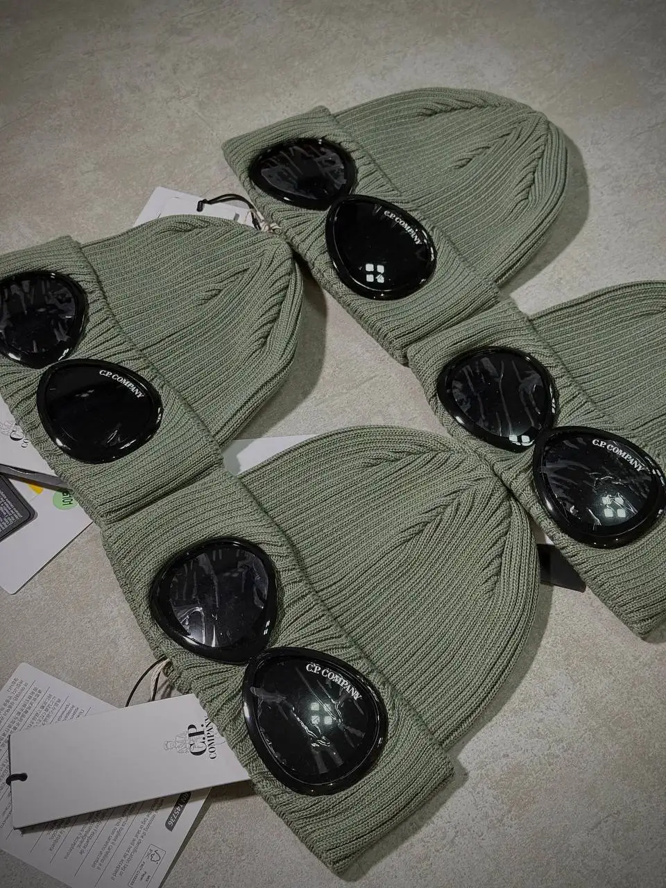 C.P. Company Google Hat - Головные уборы (Одежда) в Санкт-Петербург