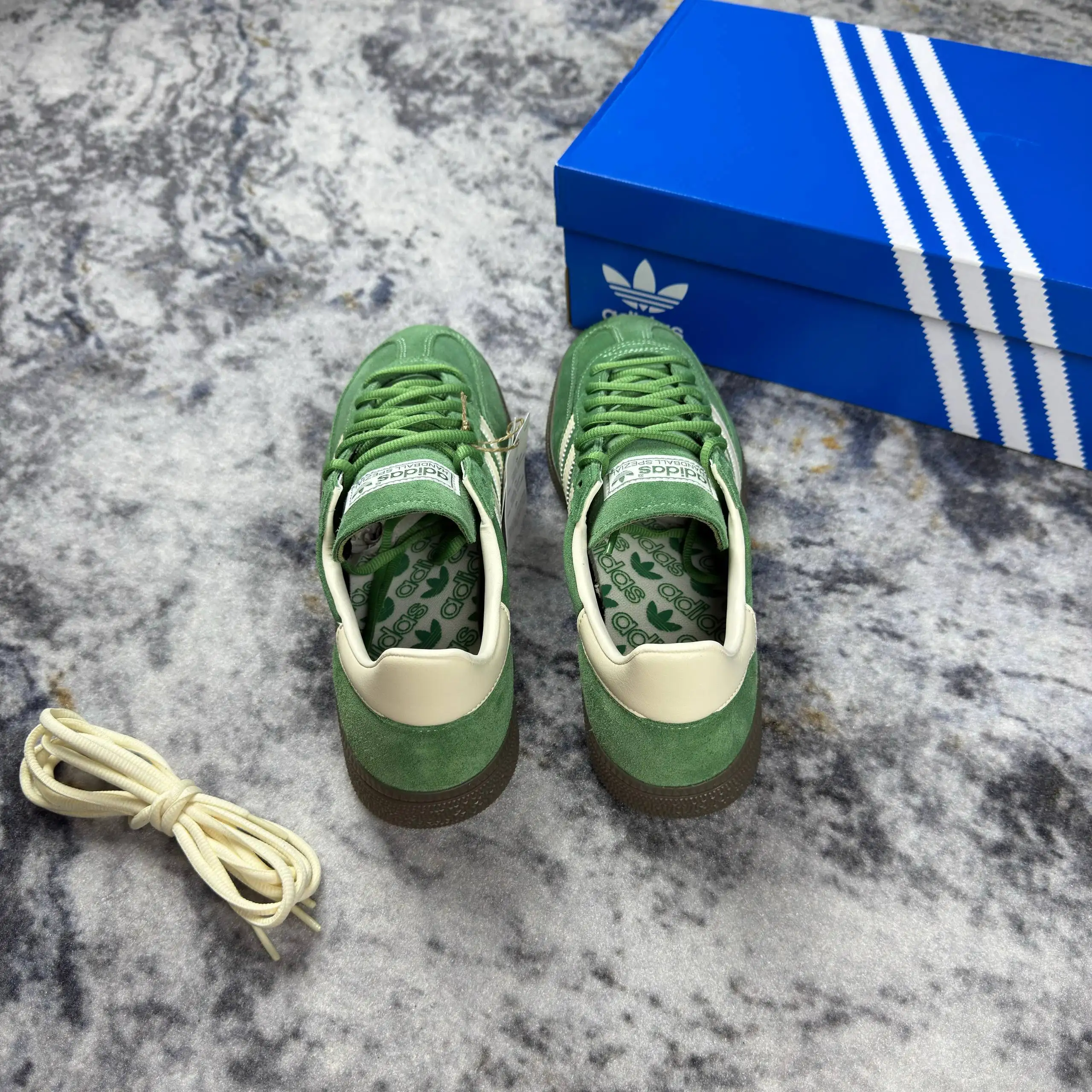 Кроссовки Adidas Originals Handball Spezial - Обувь (Одежда) в Санкт-Петербург