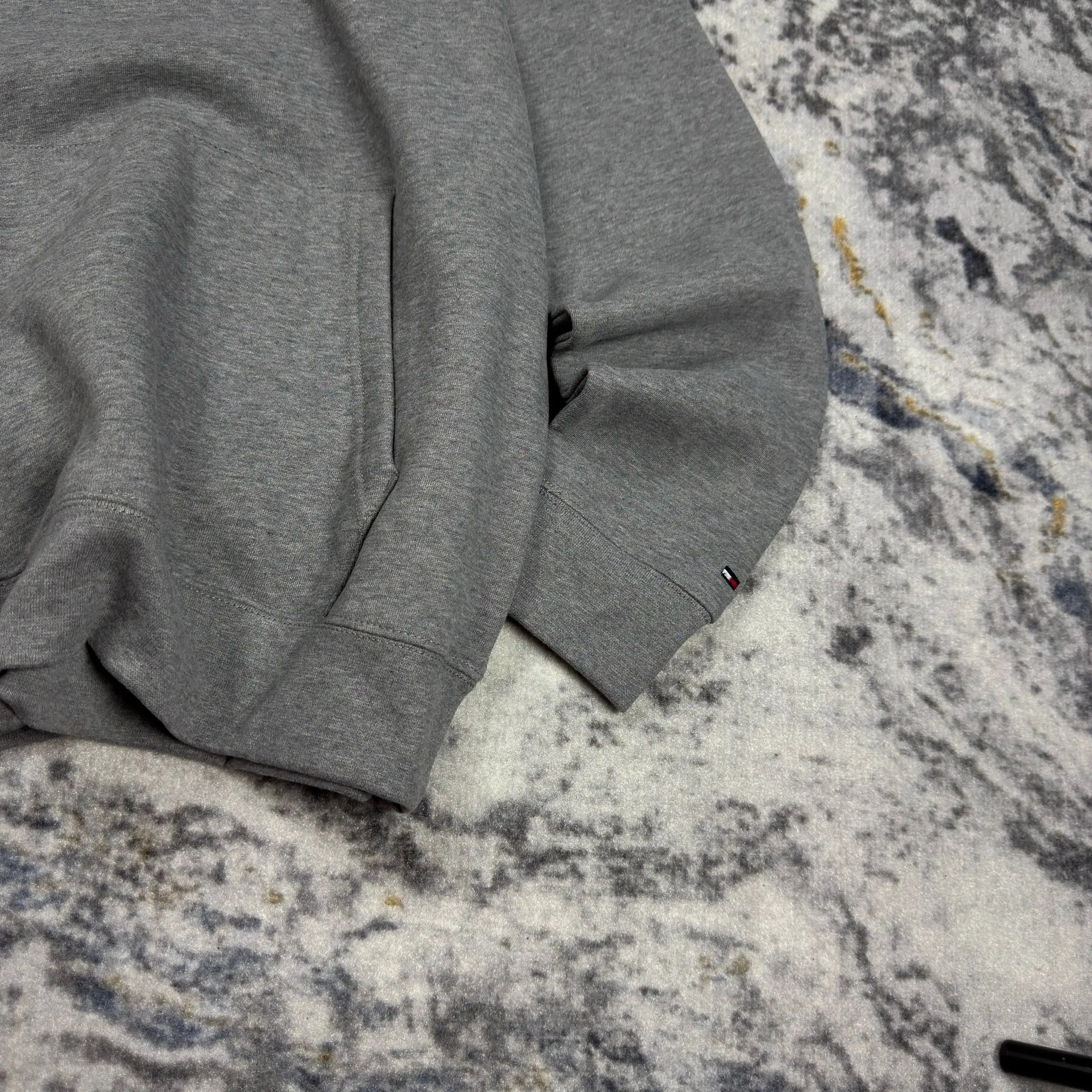 Худи Tommy Hilfiger New York Logo размер L - Верхняя одежда (Одежда) в Санкт-Петербург