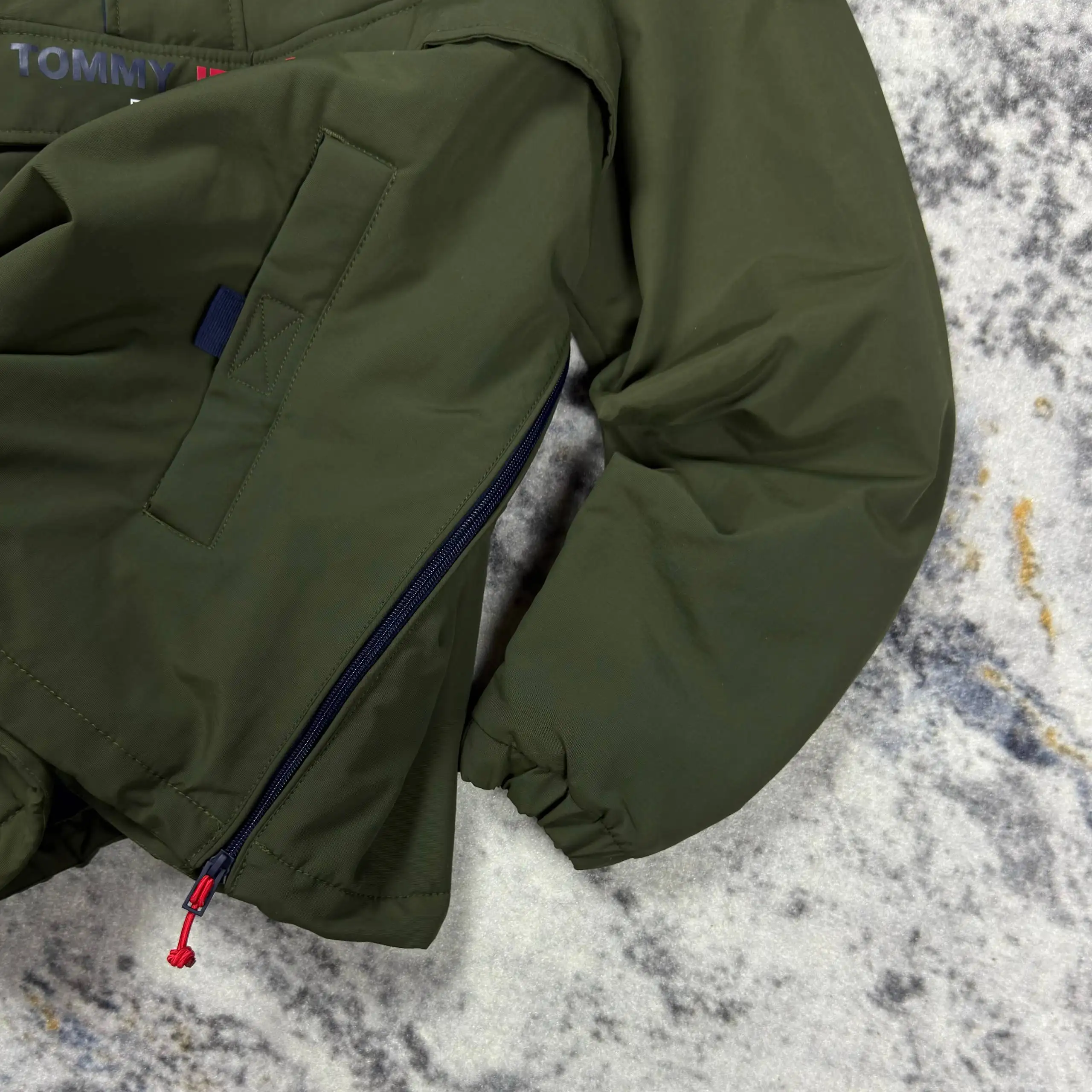 Анорак Tommy Jeans Solid 1/3 zip XL новый с бирками - Верхняя одежда (Одежда) в Санкт-Петербург