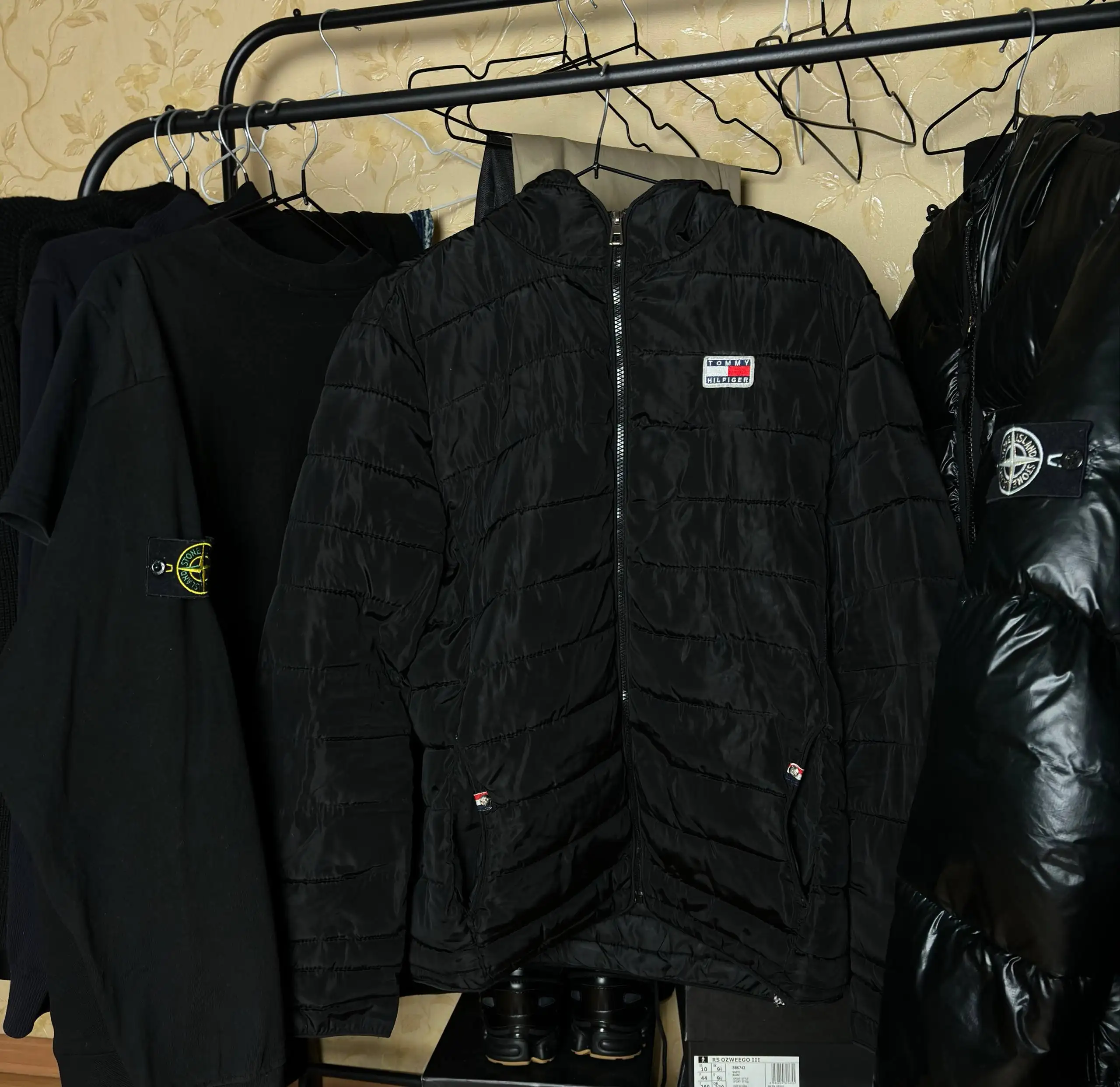 Микро-Пуховик Tommy Hilfiger размер S - Верхняя одежда (Одежда) в Архангельск