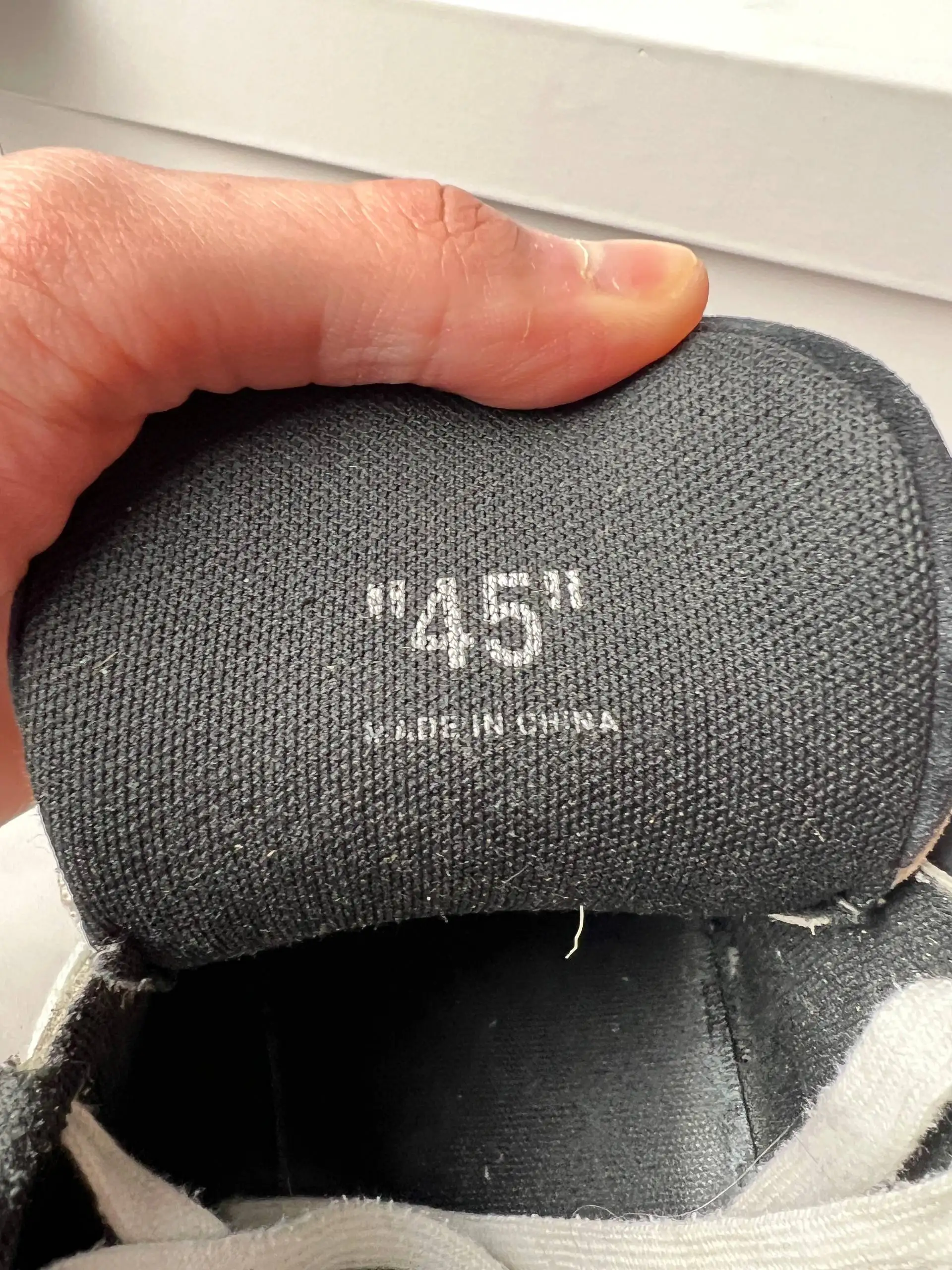 Off-White Out Of Office кроссовки в замшевом исполнении - Обувь (Одежда) в Архангельск