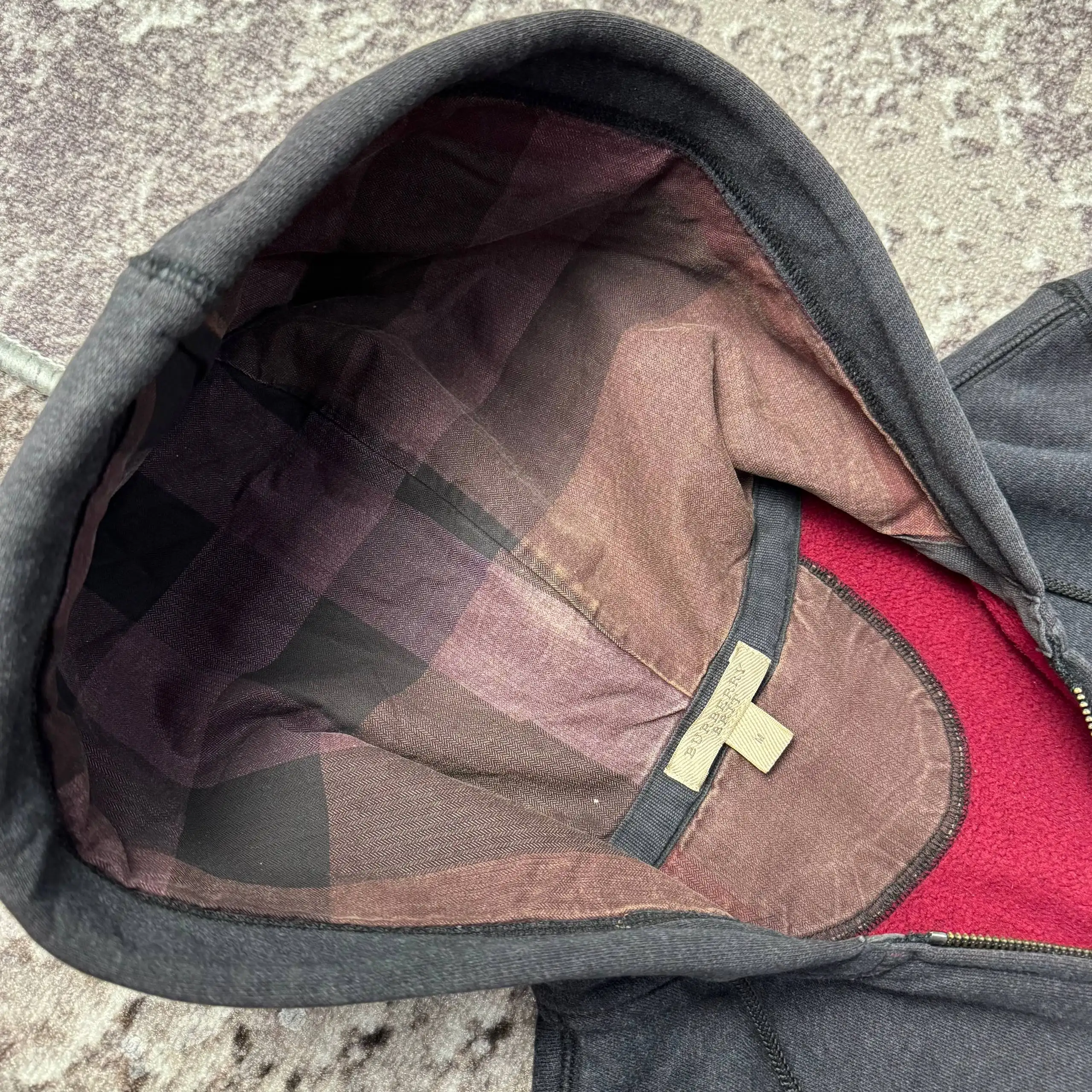 Зип-худи Burberry размер M - Верхняя одежда (Одежда) в Архангельск