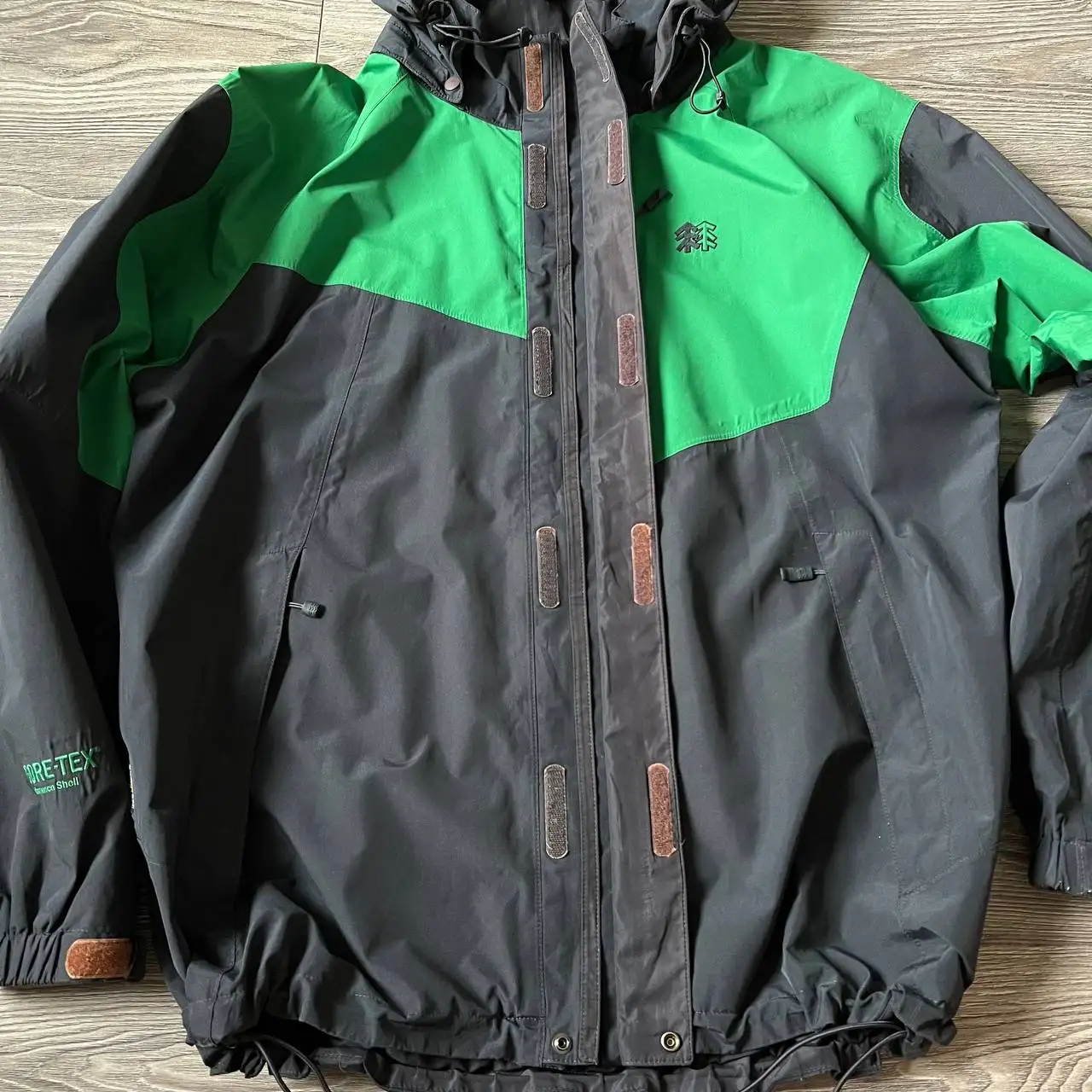 Ветровка Kolon Sport Gore-Tex размер XL - Верхняя одежда (Одежда) в Архангельск