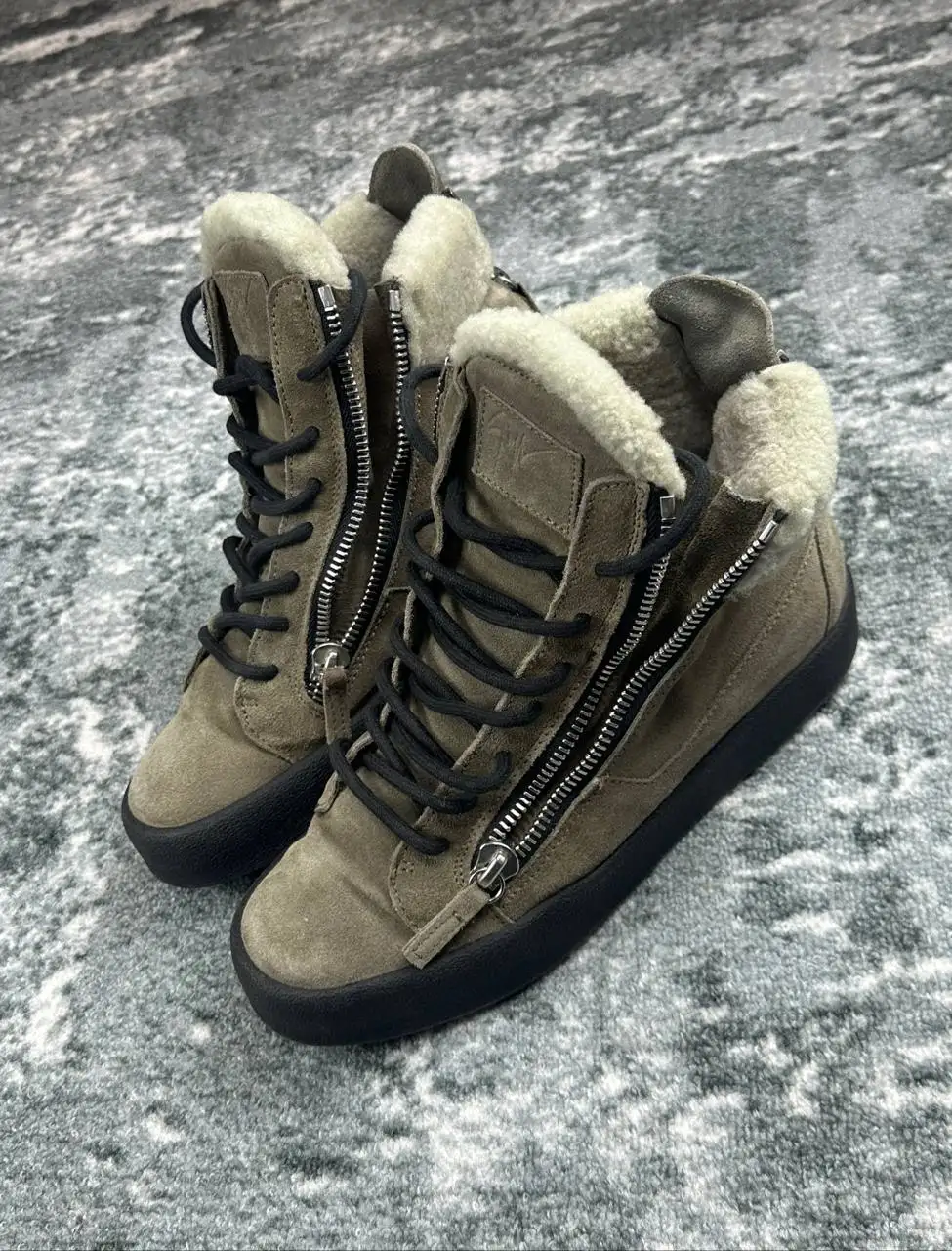 Ботинки Giuseppe Zanotti меховые размер 41 - Обувь (Одежда) в Архангельск