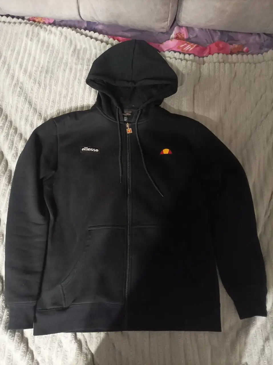 Продам худи ellesse - Верхняя одежда (Одежда) в Архангельск