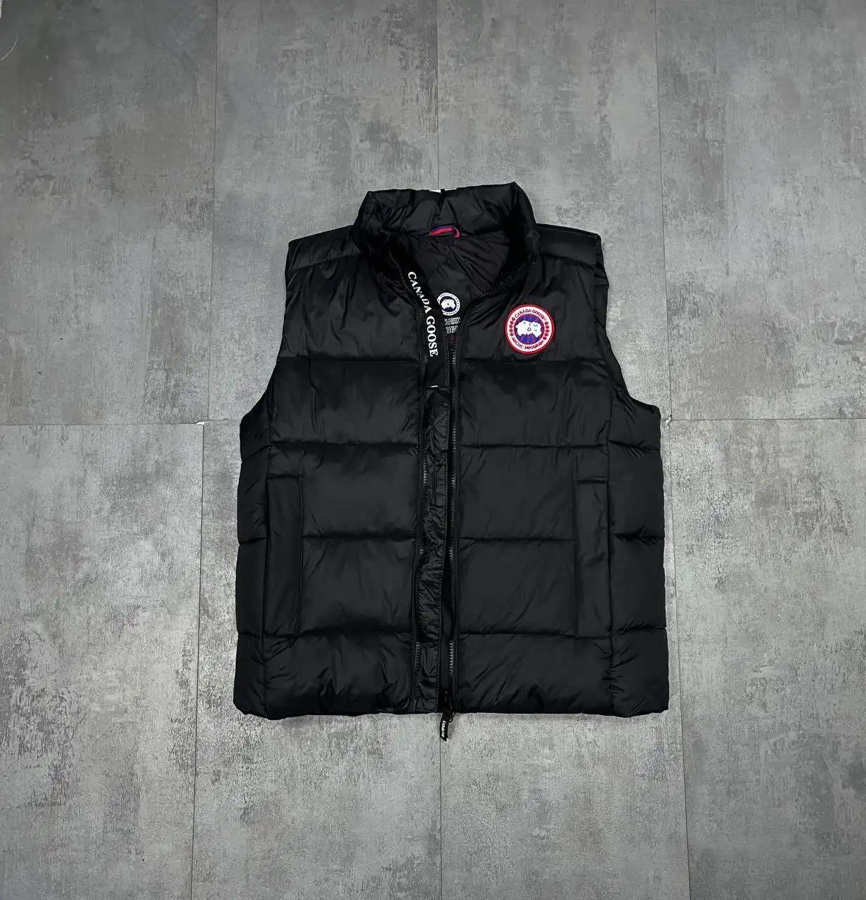 Мужской теплый жилет Canada Goose с карманами - Верхняя одежда (Одежда) в Архангельск
