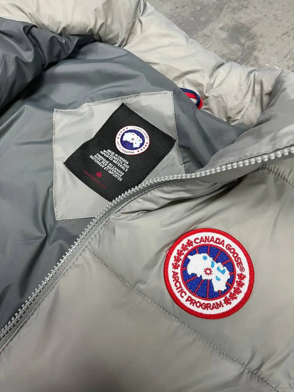 Мужской теплый жилет Canada Goose с карманами - Верхняя одежда (Одежда) в Архангельск