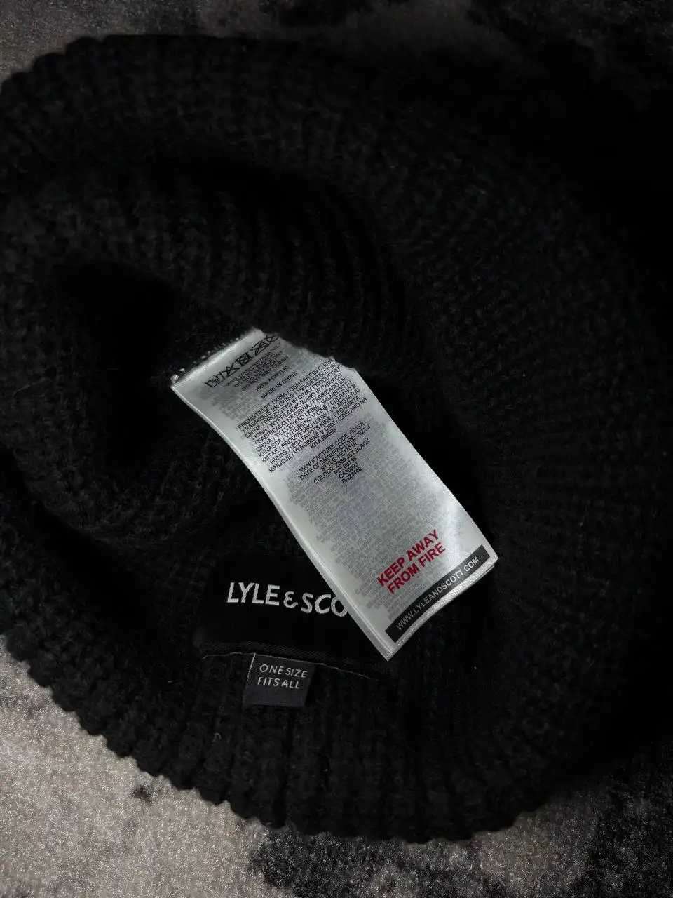 Шапка Lyle & Scott в идеальном состоянии - Головные уборы (Одежда) в Архангельск