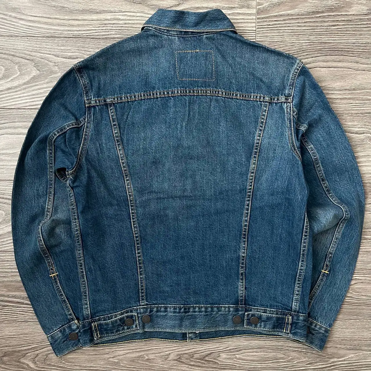 Новые джинсовки Levis Premium с бирками - Джинсы (Одежда) в Архангельск