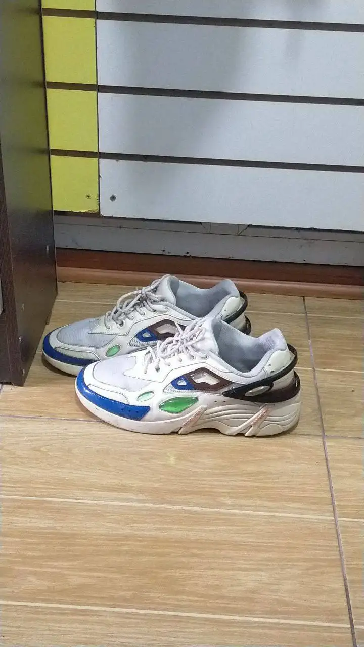 Кроссовки в отличном состоянии - Обувь (Одежда) в Архангельск