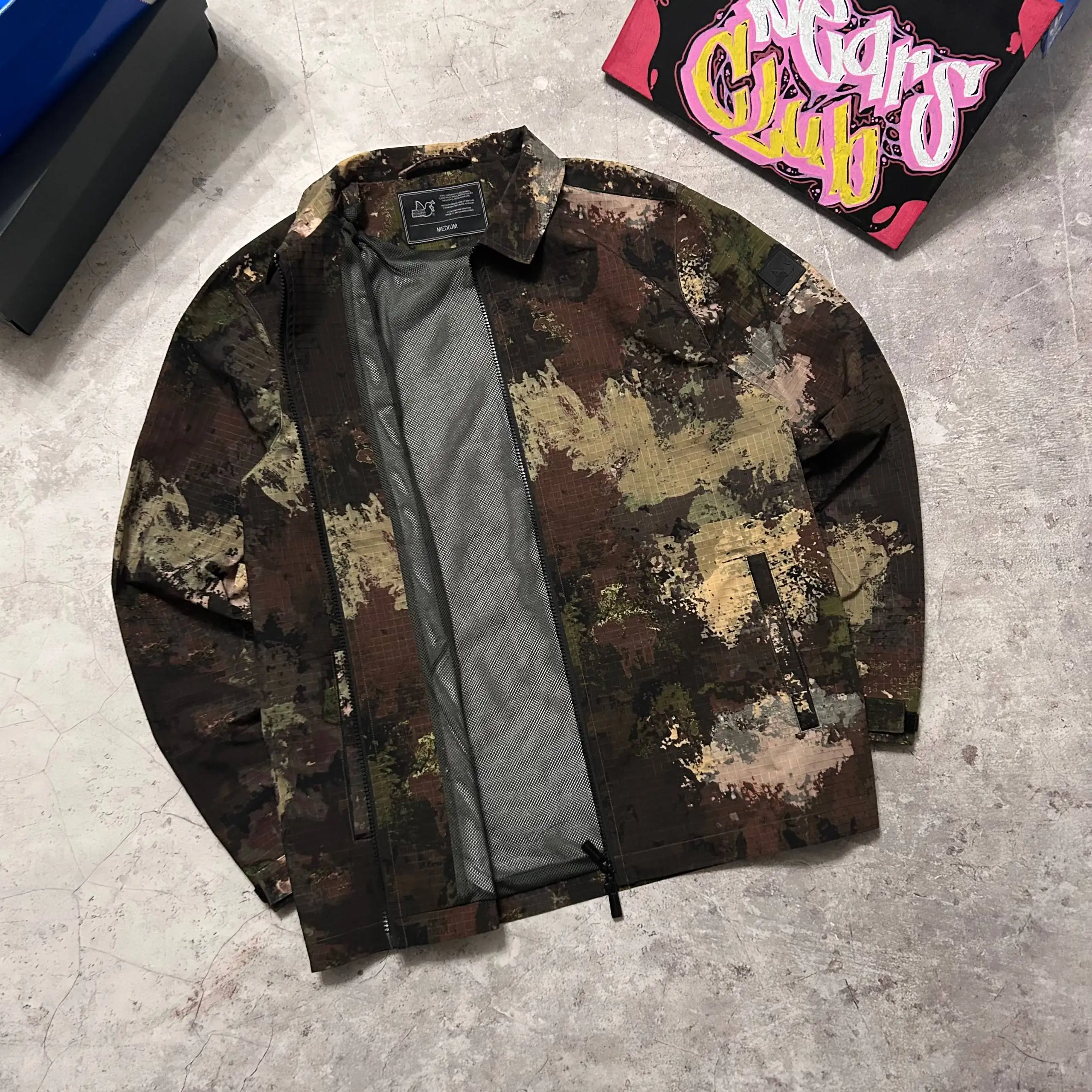 Куртка овершот Peaceful Hooligan мембранная с патчем - Верхняя одежда (Одежда) в Архангельск