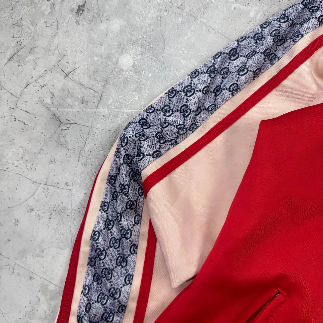 Олимпика Gucci размер S/M - Верхняя одежда (Одежда) в Архангельск