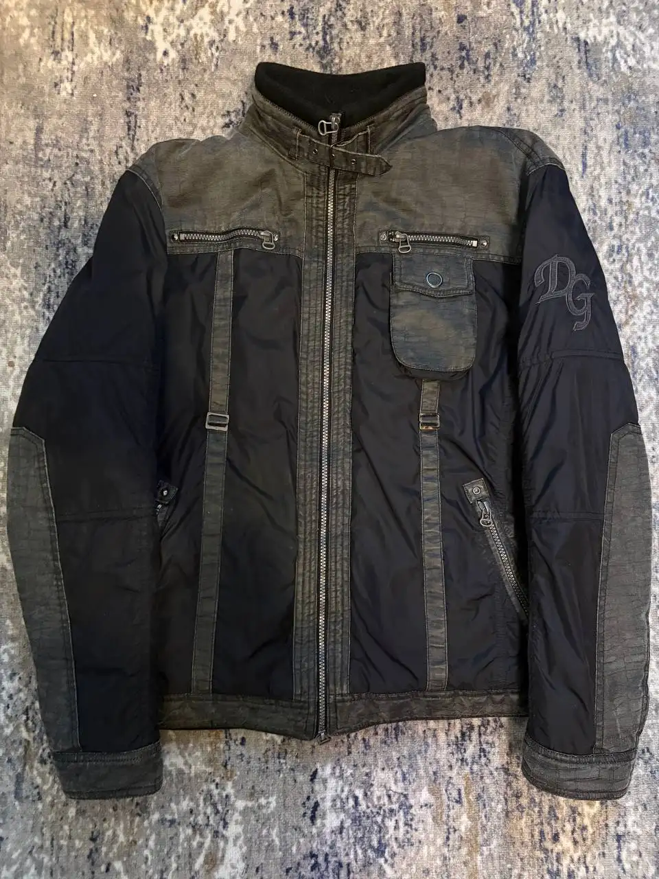 Куртка Dolce&Gabbana размер M - Верхняя одежда (Одежда) в Архангельск