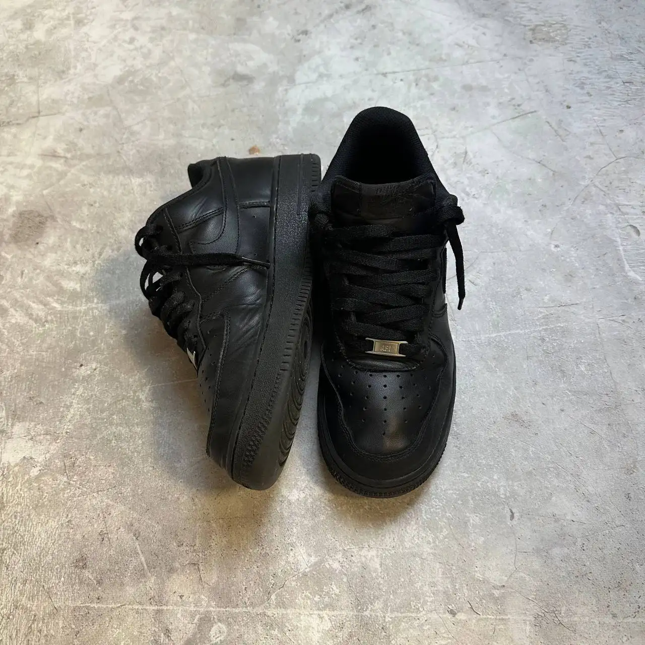 Nike Air Force 1 размер 42 состояние 9/10 - Обувь (Одежда) в Архангельск