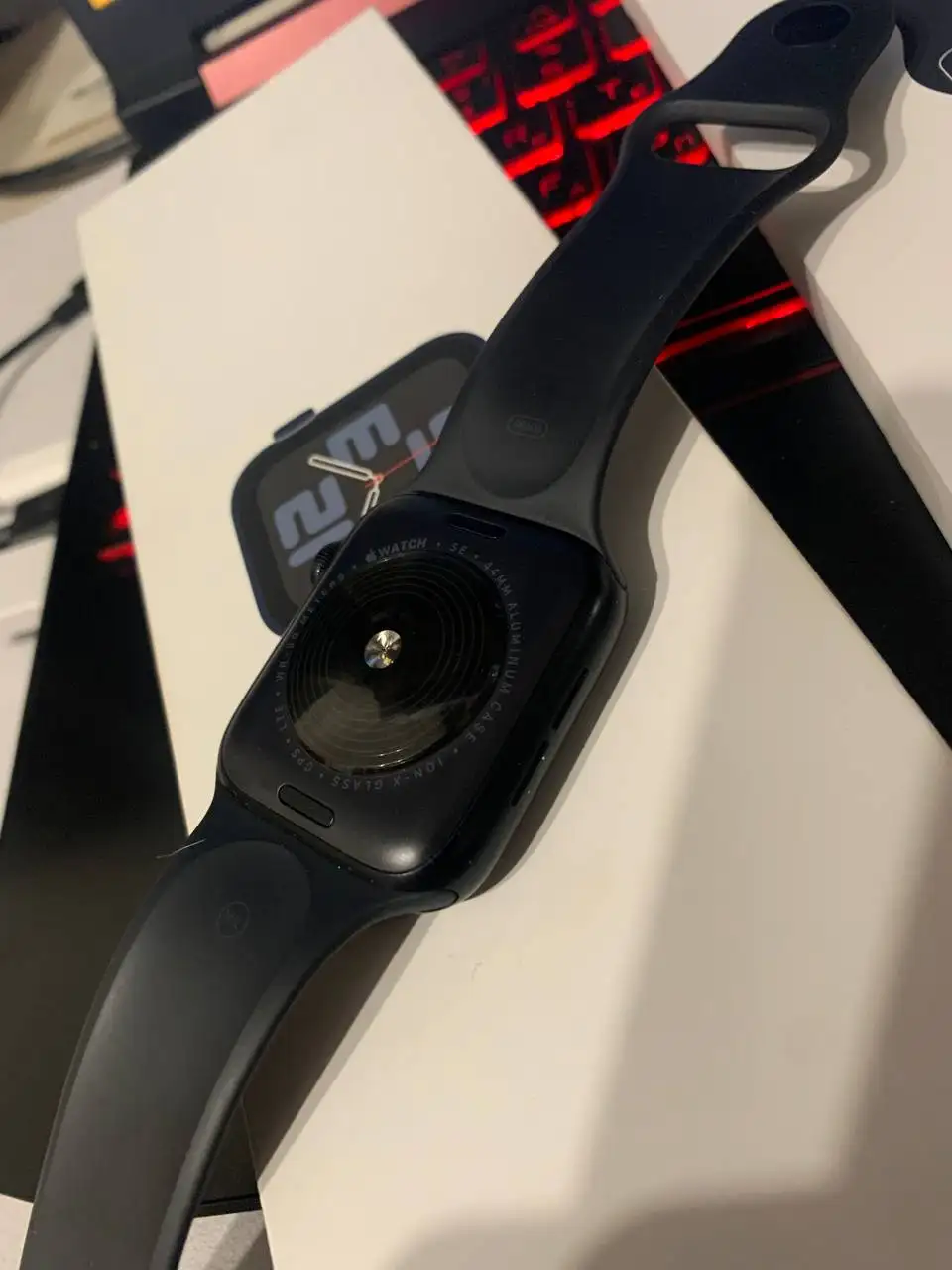 Продажа черного стола в идеальном состоянии - Барахолка в Архангельск