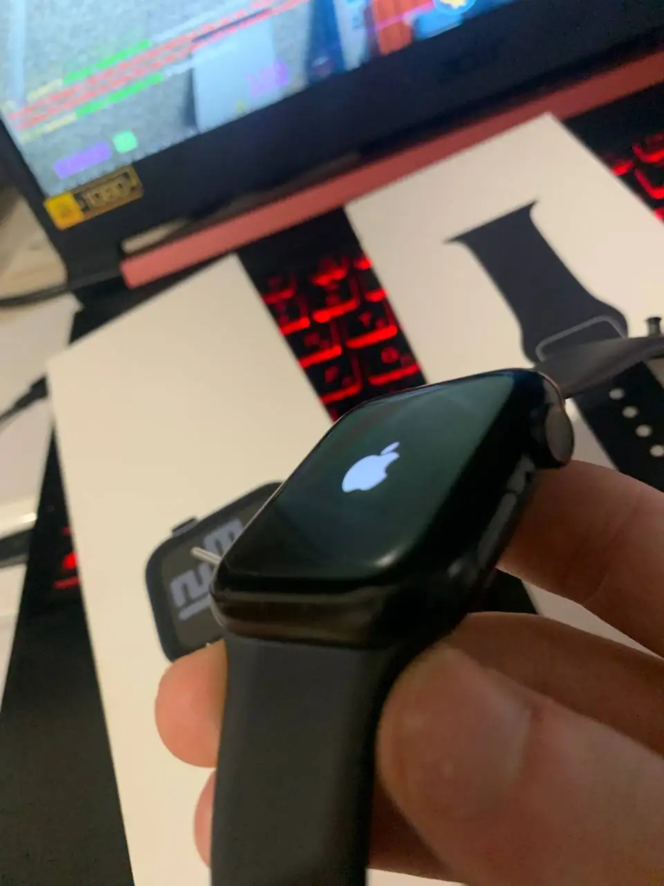 Продажа черного стола в идеальном состоянии - Барахолка в Архангельск