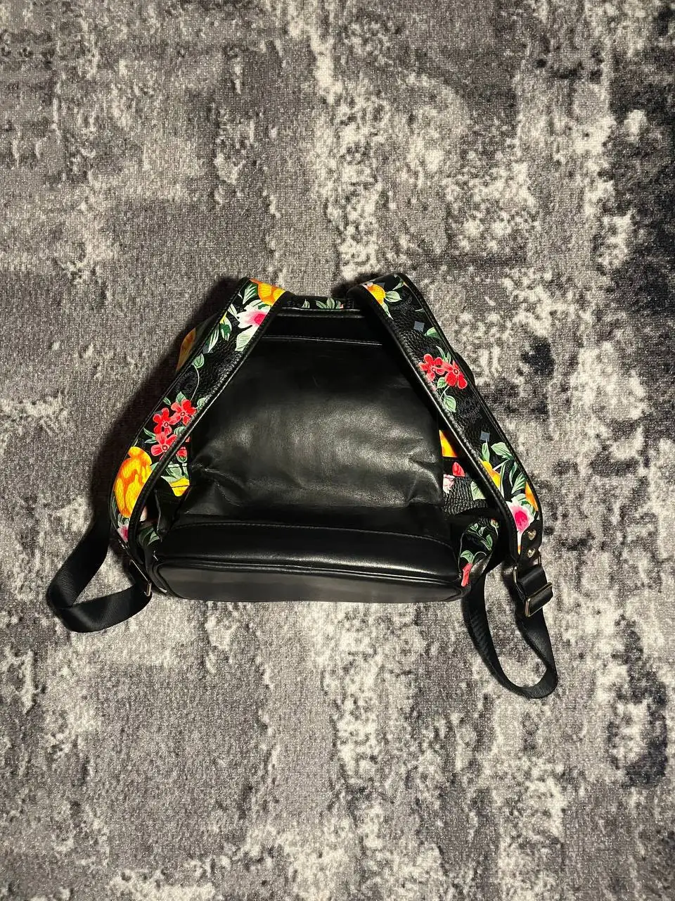 Mcm Flowers Backpack - Сумки и рюкзаки (Барахолка) в Архангельск