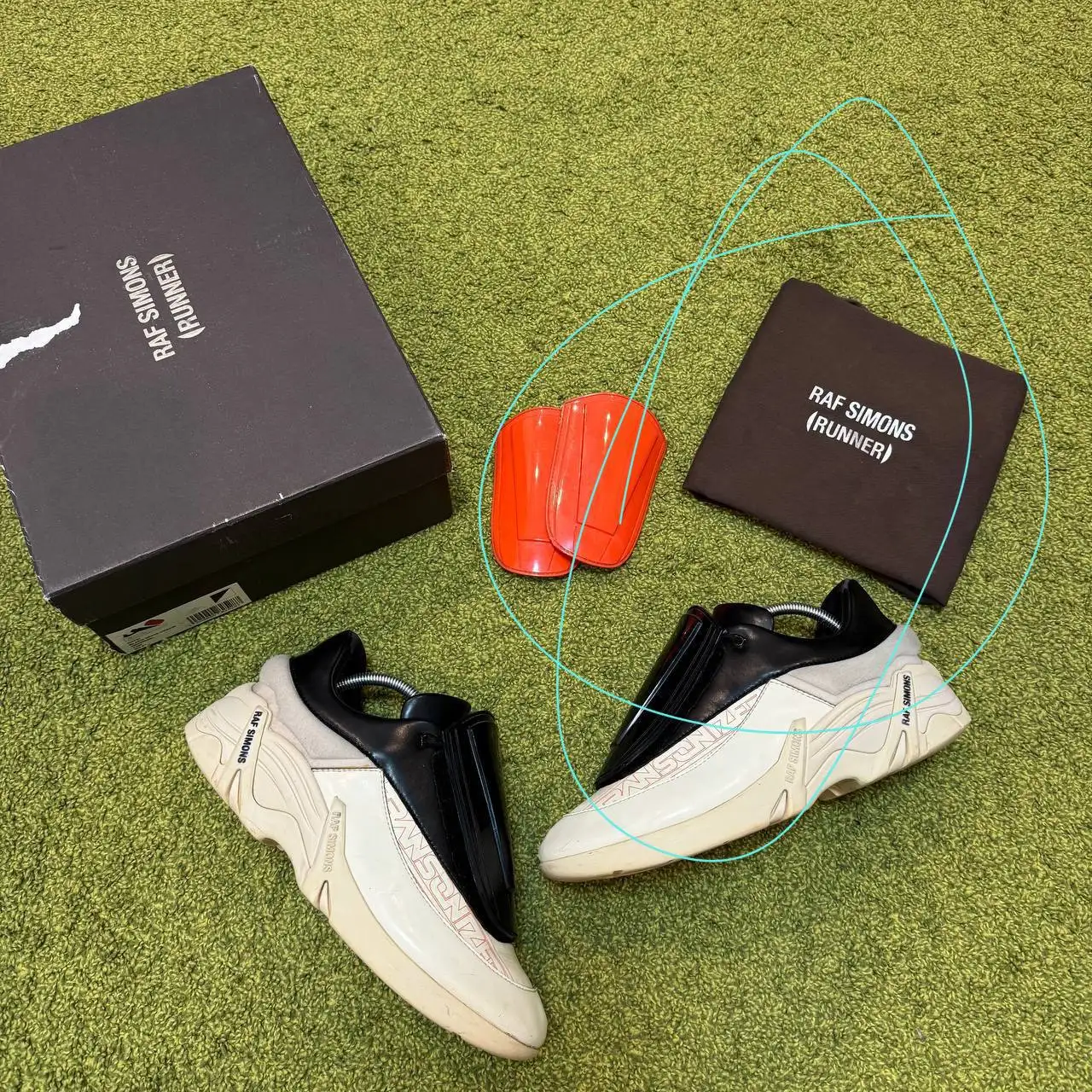 Продажа кроссовок 43 размера - Обувь (Одежда) в Архангельск