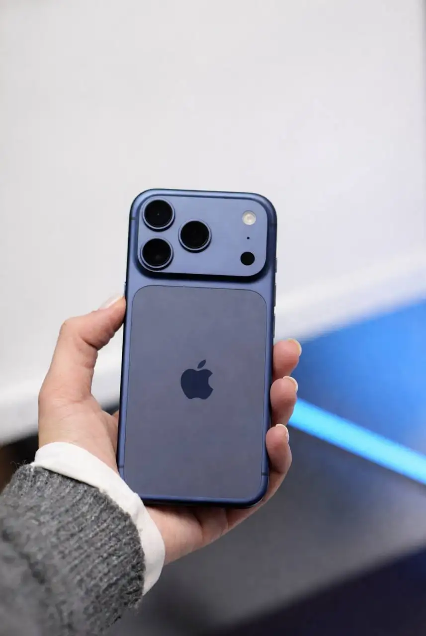 iPhone 17 Pro Deep Blue 256Gb - Смартфоны (Электроника) в Архангельск