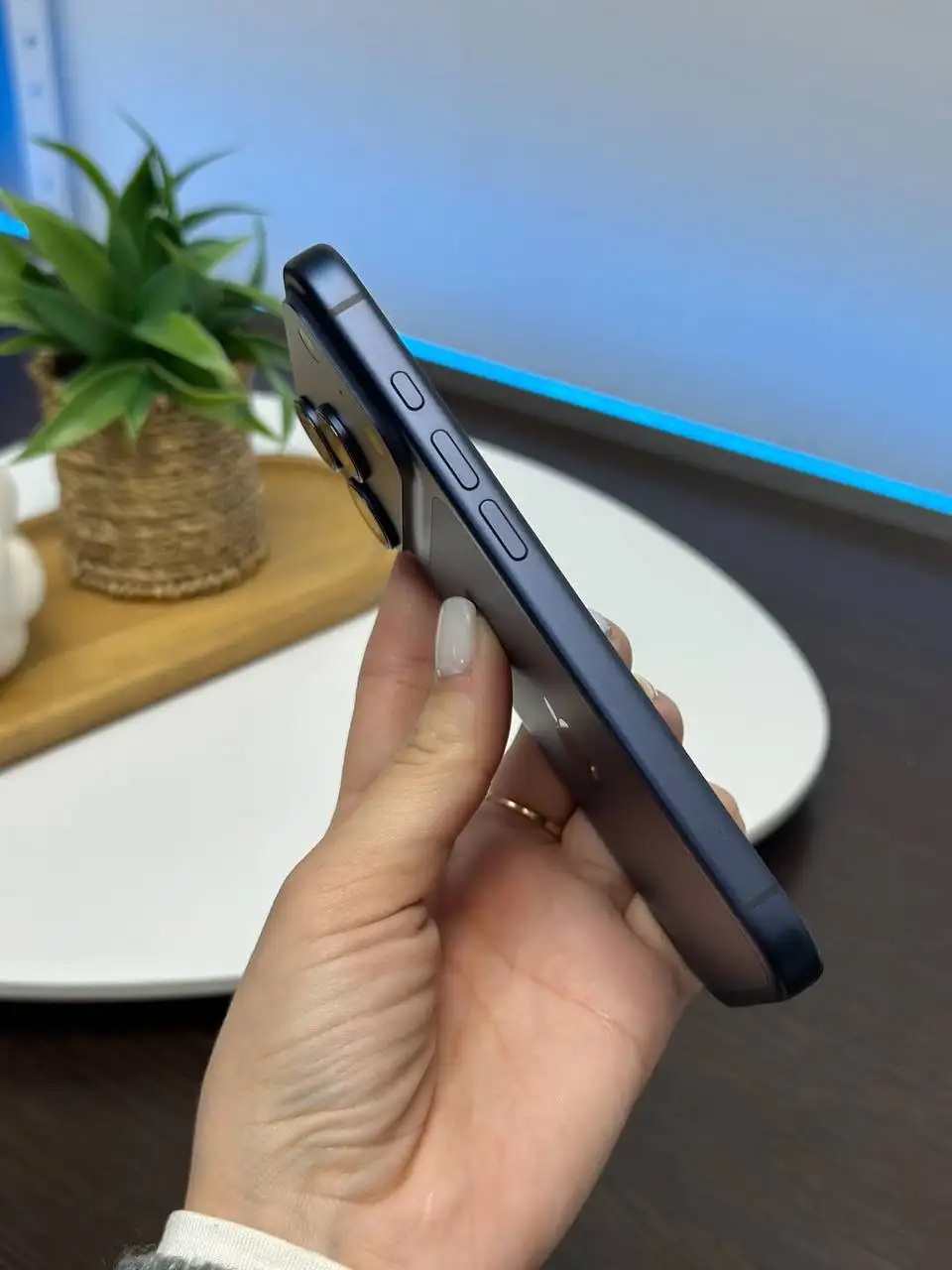 iPhone 17 Pro Deep Blue 256Gb - Смартфоны (Электроника) в Архангельск