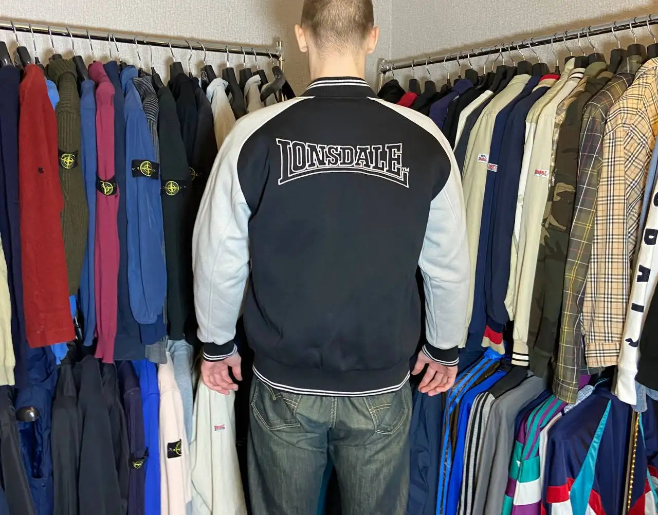 Бомбер Lonsdale Big Logo размер L - Верхняя одежда (Одежда) в Архангельск
