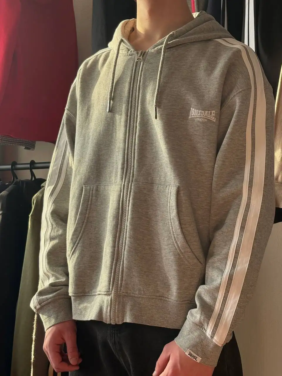 Зип Худи Lonsdale в идеальном состоянии - Худи (Одежда) в Архангельск