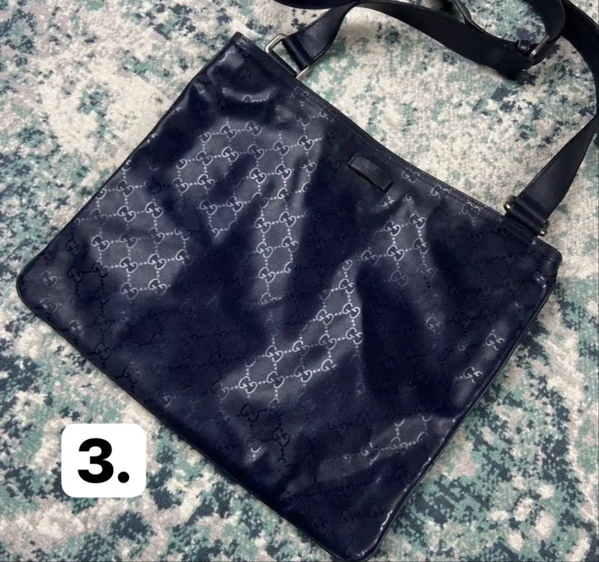 Продам сумки Gucci и LV - Сумки (Одежда) в Архангельск