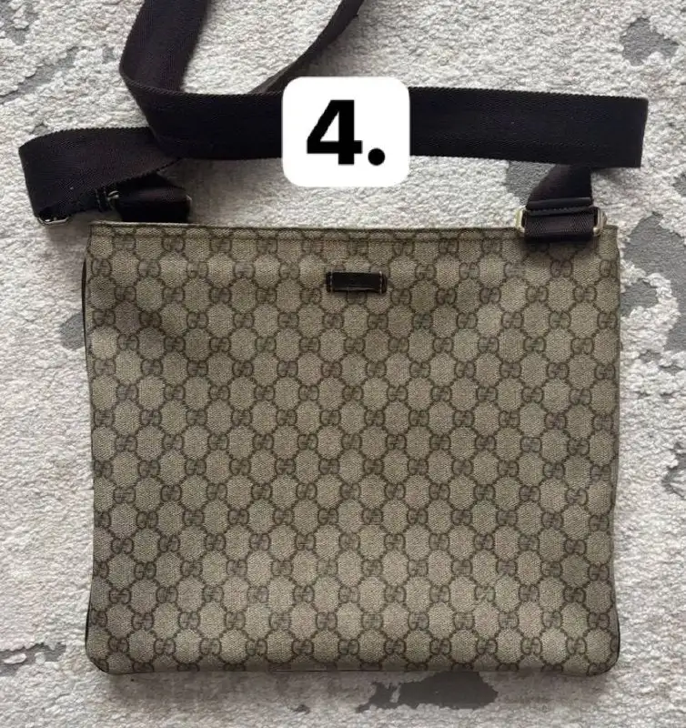 Продам сумки Gucci и LV - Сумки (Одежда) в Архангельск