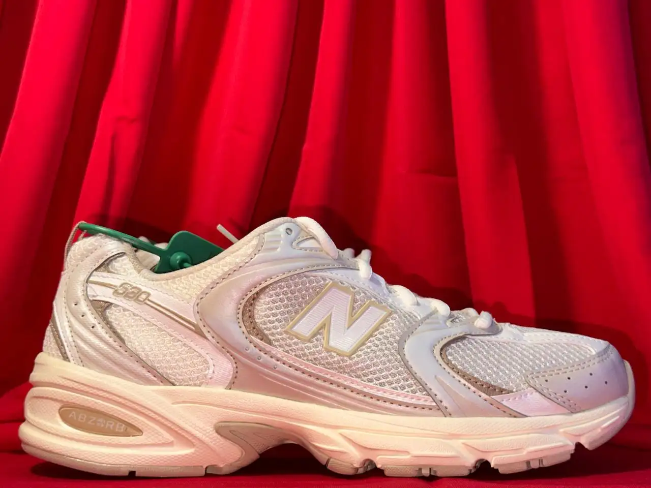 Бежевые кроссовки New Balance 530 MR530AA - Обувь (Одежда) в Архангельск