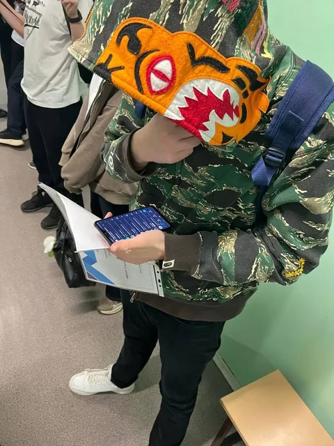 Акриловые краски 15 кг либо обмен на черные - Товары для творчества в Архангельск