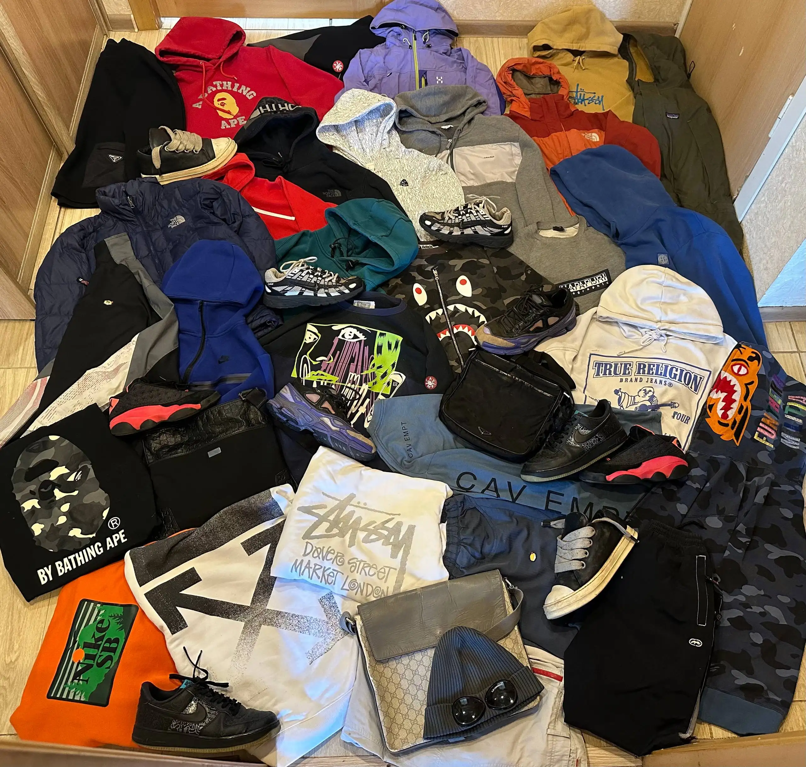 Продажа одежды размеры XS-XL - Одежда в Архангельск