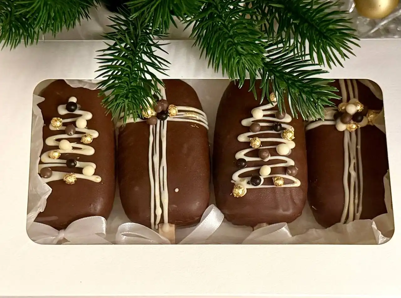 Муссовые пирожные и пирожные-эскимо с доставкой