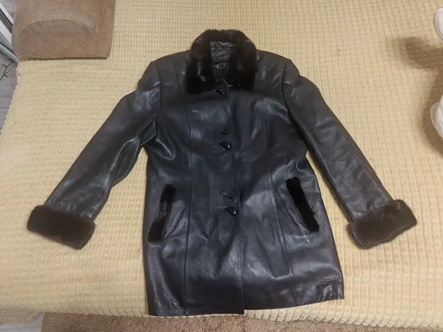 Продажа женской натуральной дублёнки с мехом - частное объявление в Краснодар