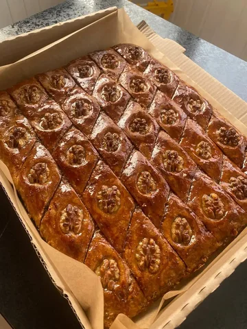 Пахлава с грецкими орехами - Парфюмерия в Краснодар