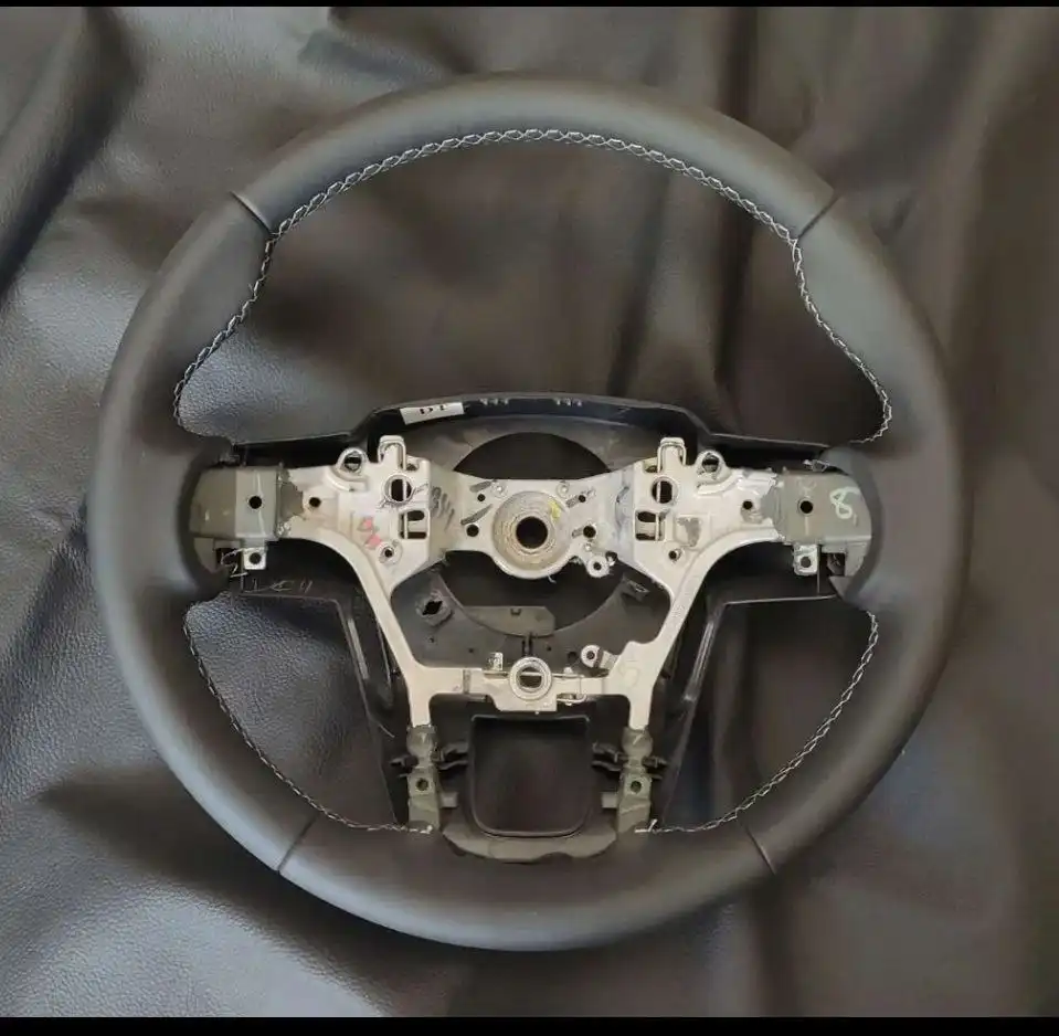 Продам руль Тойота Камри с перешивкой итальянской кожей - Аксессуары (Авто) в Афипский