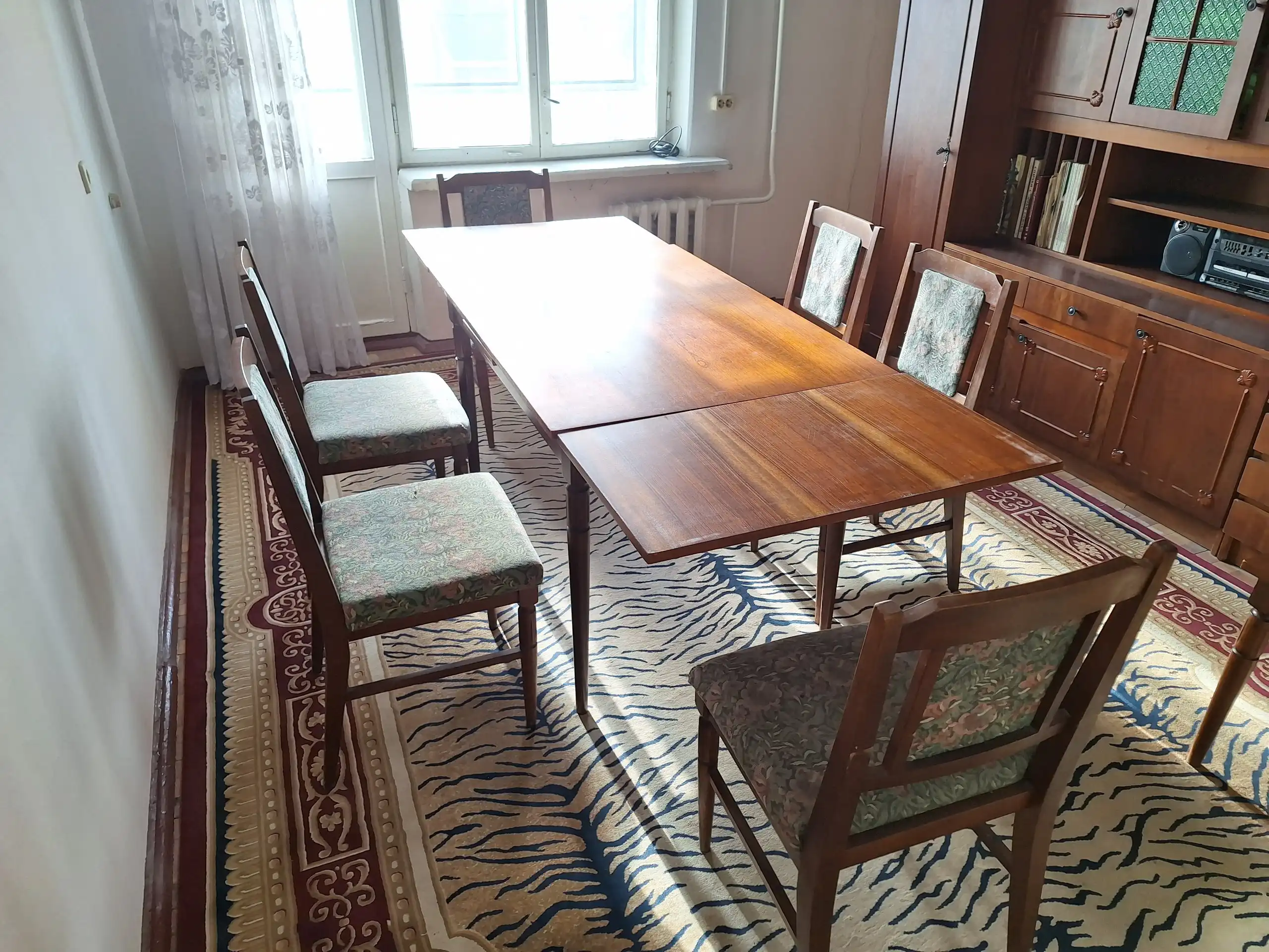 Обеденный стол раздвижной и журнальный стол с стульями из дуба - Мебель (Для дома и дачи) в Краснодар