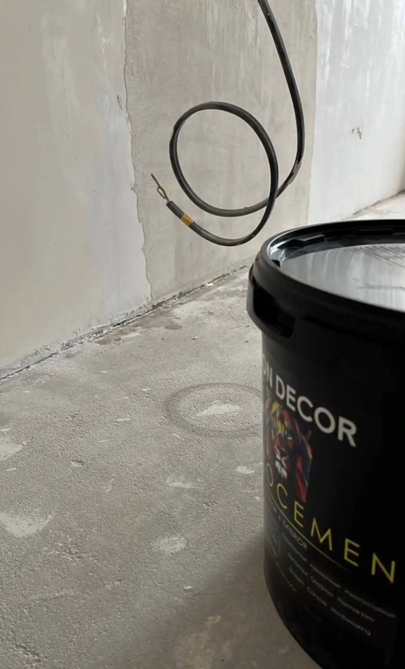 Травертин и микроцемент от производителя - Отделочные материалы (Строительные материалы) в Краснодар