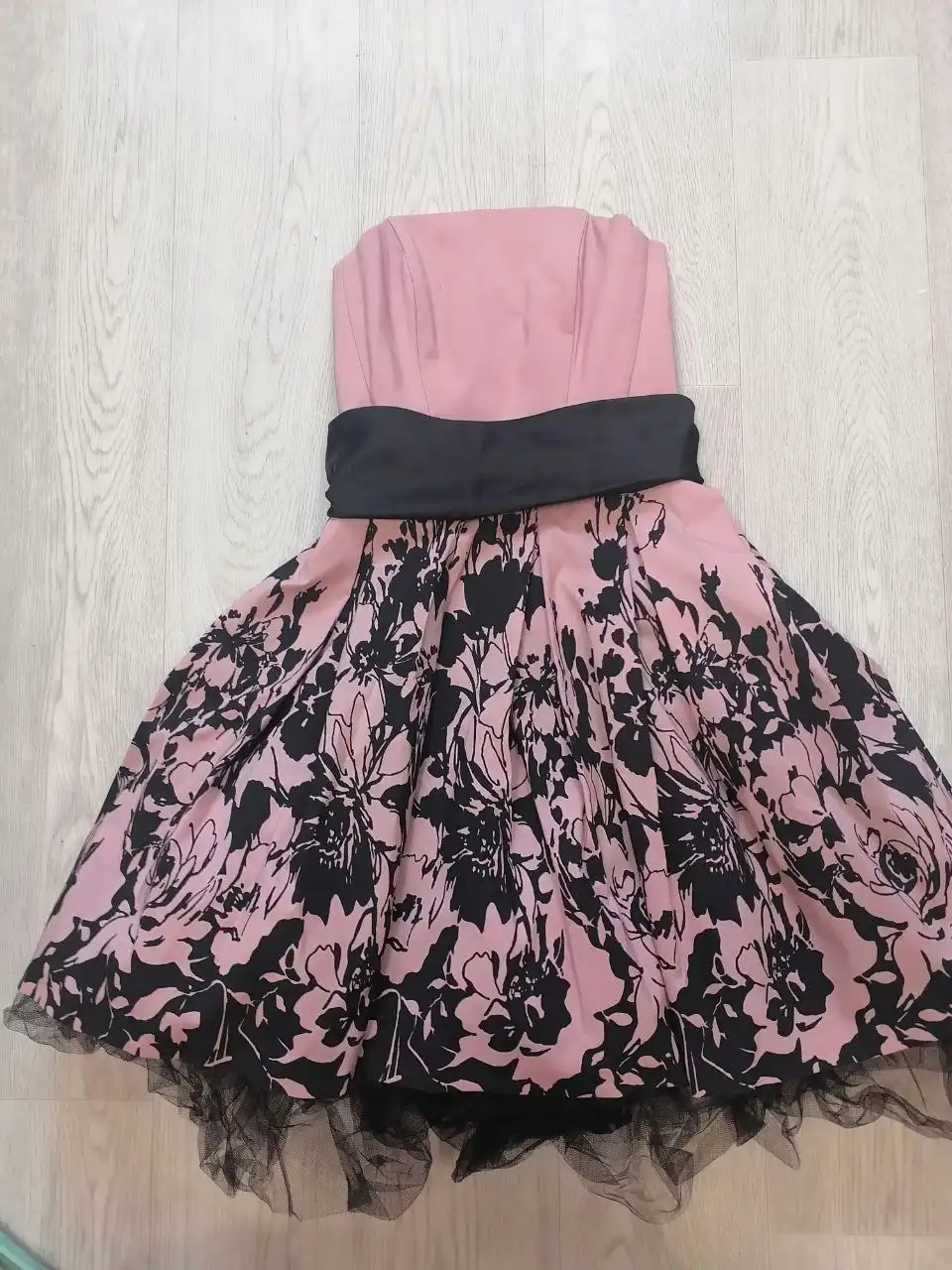 Платье на корсете для девочки