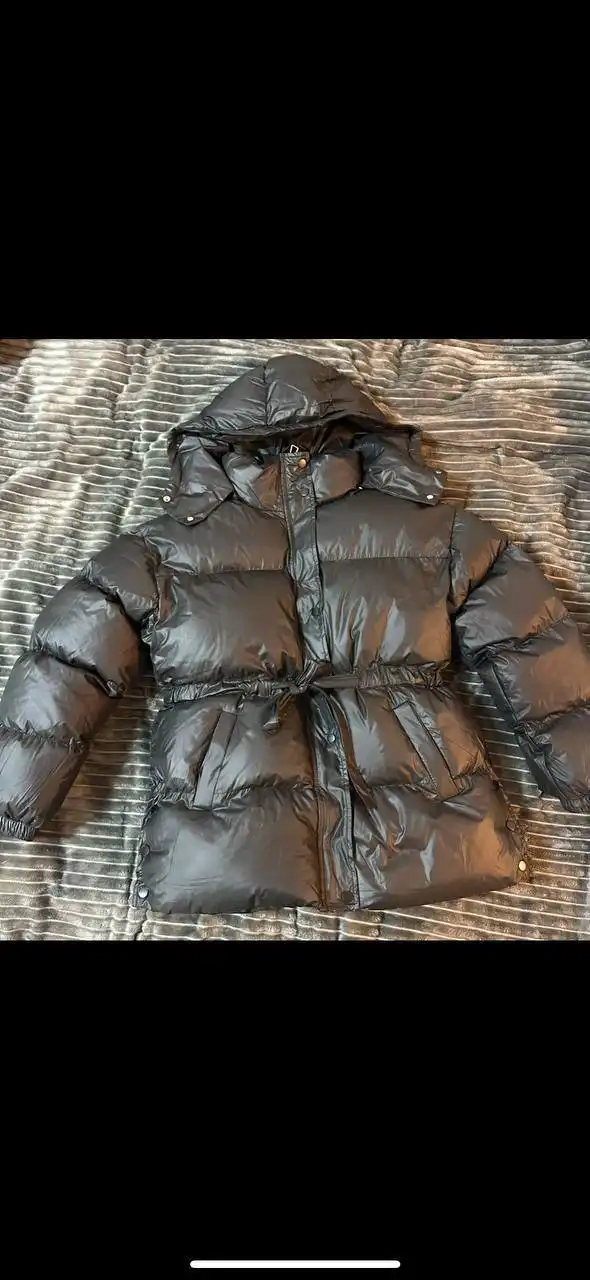 Продам зимнюю куртку