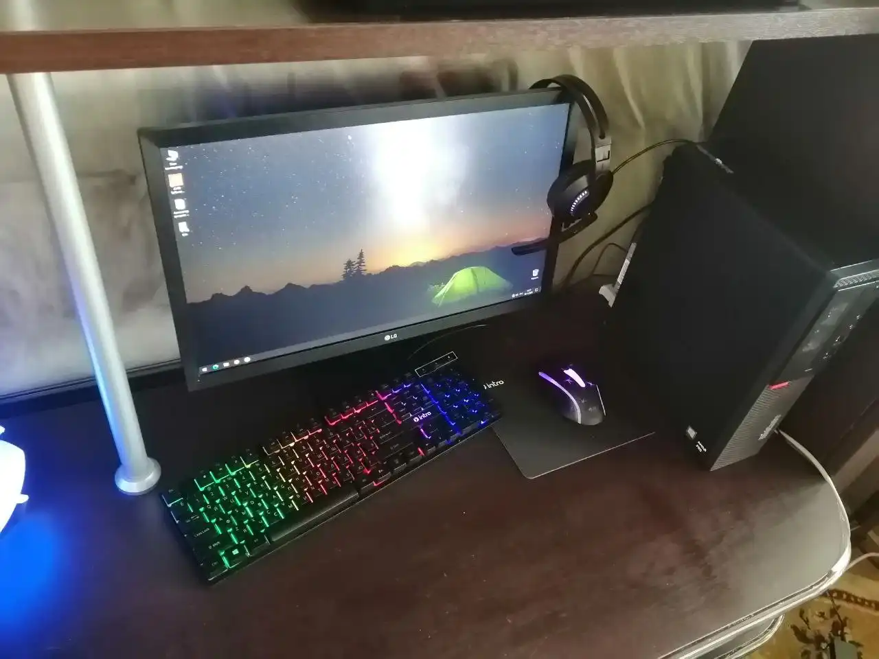 Продажа фирменного компьютера LENOVO M715s с полным комплектом