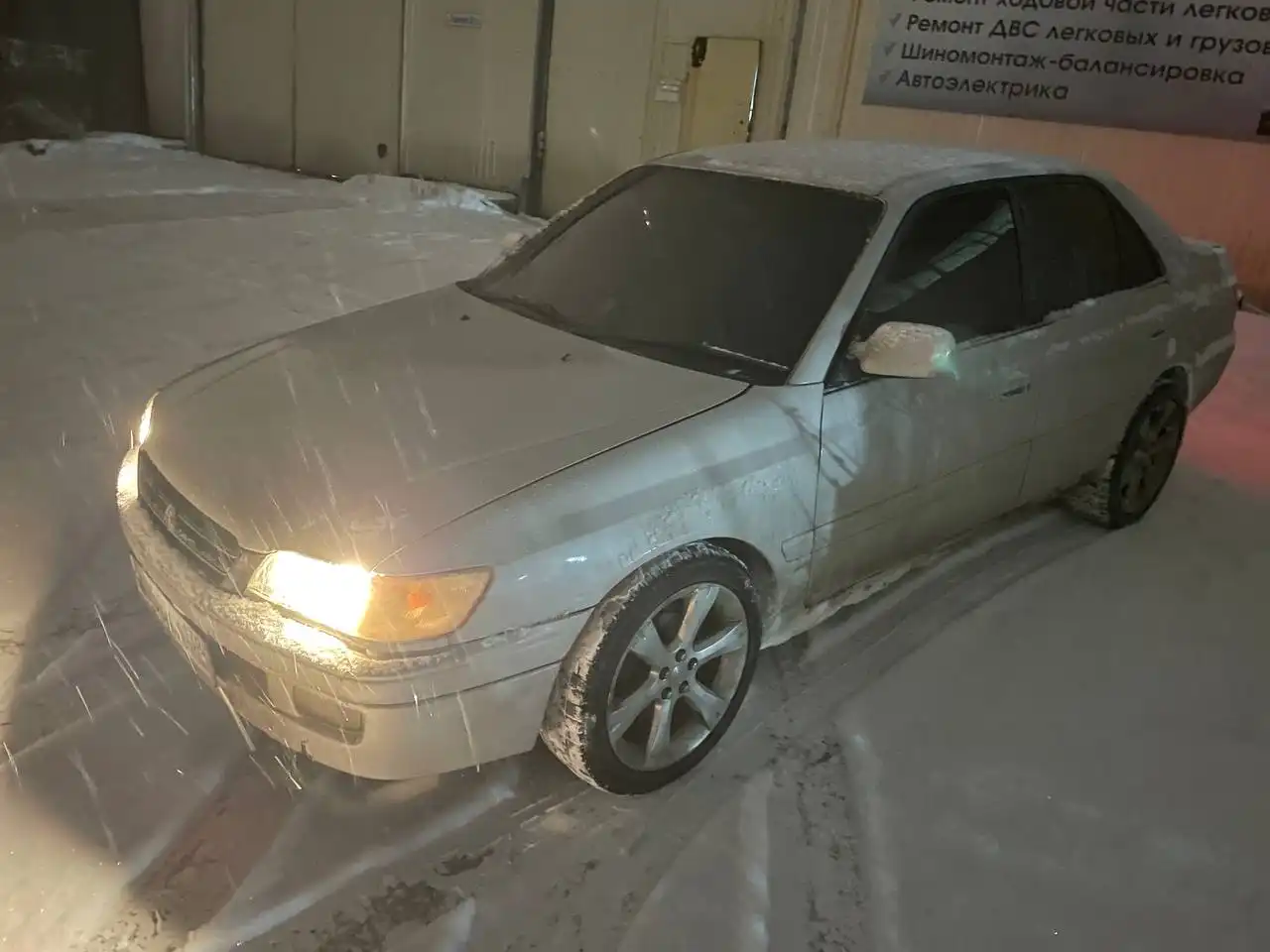 Автомобиль 2.0л 1997г с полным и уверенным ходом