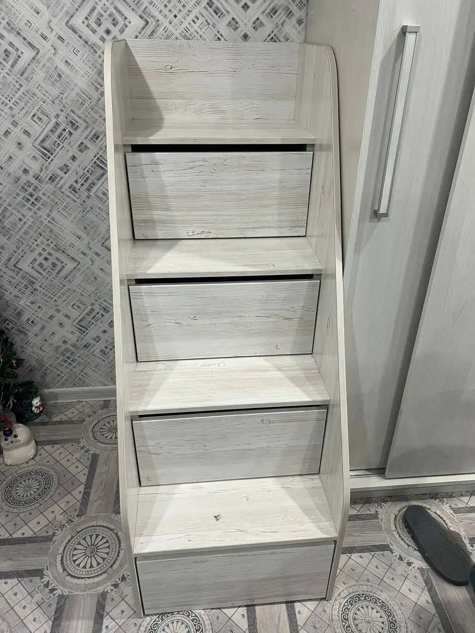 Продам лестница комод в идеальном состоянии - Мебель (Для дома и дачи) в Иркутск